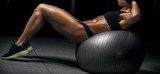 Síla a harmonie v sportovním detailu